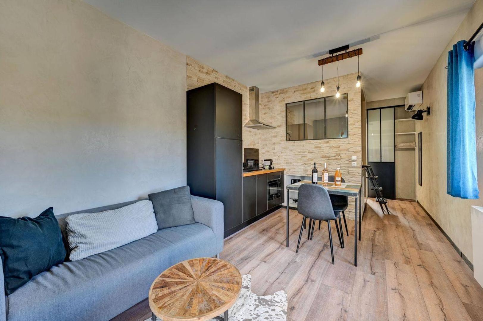 Apparts'Hotel La Ferme Du Gros Noyer Malaucène Dış mekan fotoğraf